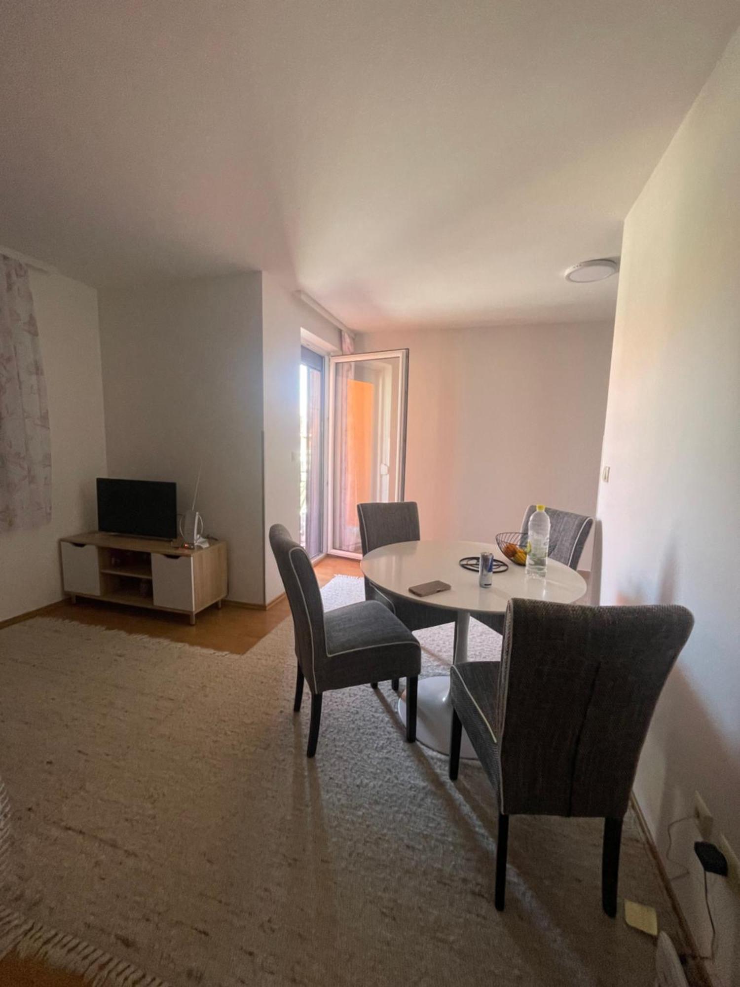 Nepostoji Apartment Bihac Exterior photo